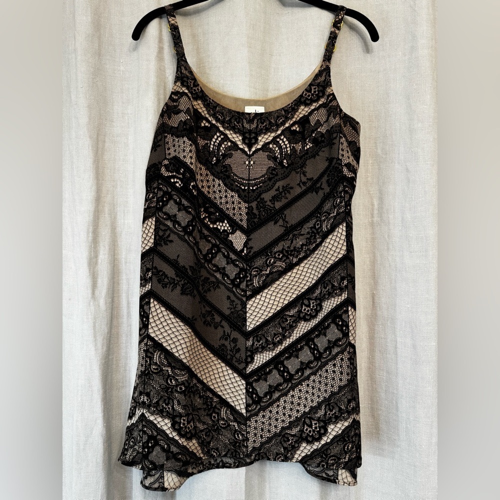 cabi Monaco Chevron Lace Print Cami Tank Top XS